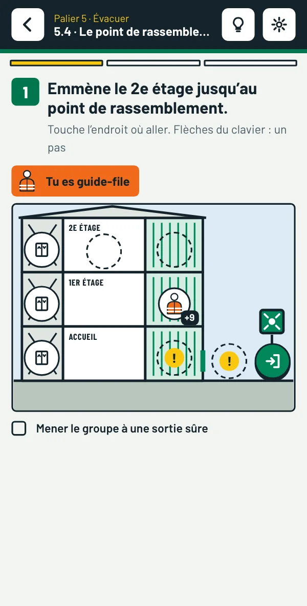Sur téléphone : l’immeuble en coupe, le groupe dans l’escalier, le point de rassemblement au bout du parking