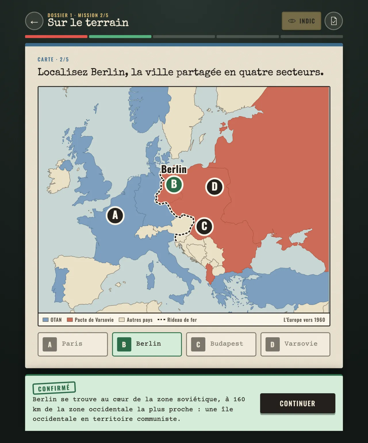 Carte de l'Europe vers 1960 : l'OTAN en bleu, le pacte de Varsovie en rouge, le rideau de fer en pointillé et Berlin trouvé au point B